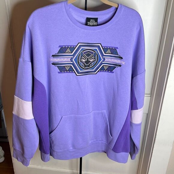 Her Universe Marvel Black Panther: Wakanda Forever Color-Block Sweatshirt Plus S - Picture 2 of 8